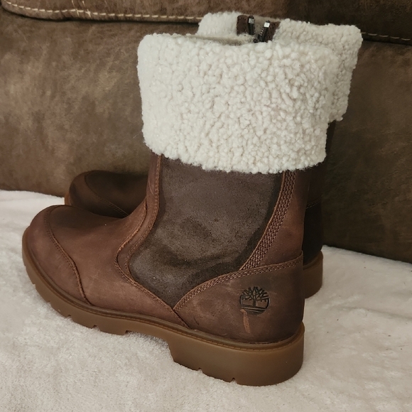 Timberland Brown Leather Insulated Boots with Cream Shearling - Picture 3 of 10